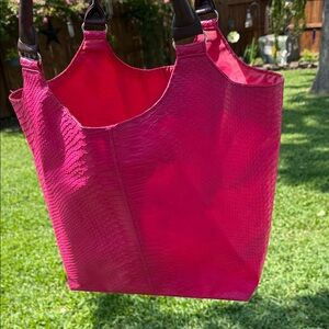 Stylish Pink Women’s Tote Bag